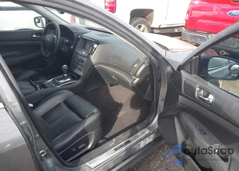 2010 Infiniti G37 Journey z USA, uszkodzony, nr VIN JN1CV6AP7AM406576